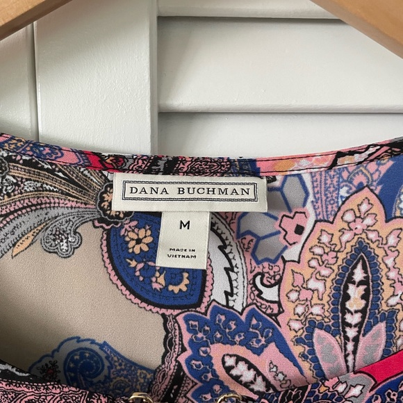 Dana Buchman multicolor paisley blouse with laser cutout overlay on the front. - Picture 3 of 12